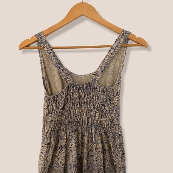 Floral Summer Dress with Pockets - Picture 5 of 6